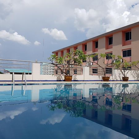 K.S.Pavilion Hotel Nakhon Ratchasima Bagian luar foto