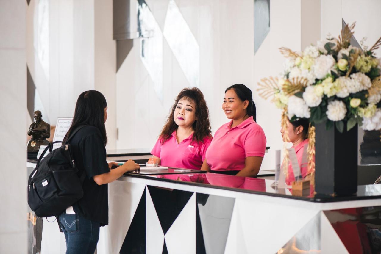 K.S.Pavilion Hotel Nakhon Ratchasima Bagian luar foto