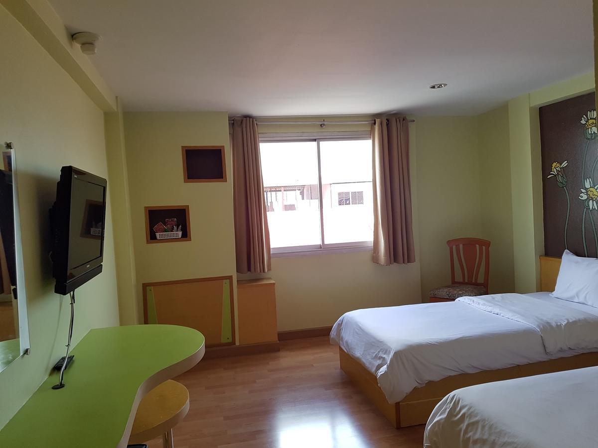 K.S.Pavilion Hotel Nakhon Ratchasima Bagian luar foto